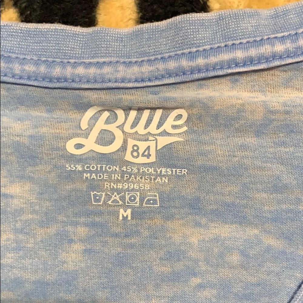 Women’s sky blue v-neck - Picture 2 of 3